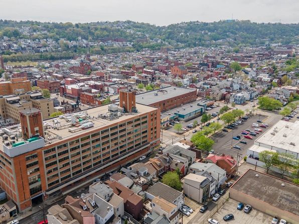 2113 Wharton St S, Pittsburgh, PA 15203
