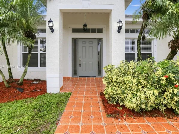 601 SW Curtis St, Port Saint Lucie, FL 34983