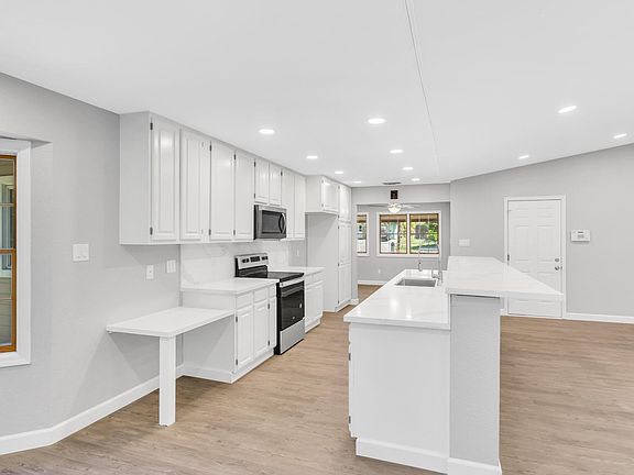 5th image of 6780 Judistine Dr