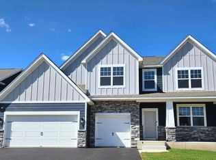 4913 Blake Way, Woodbury, MN 55129