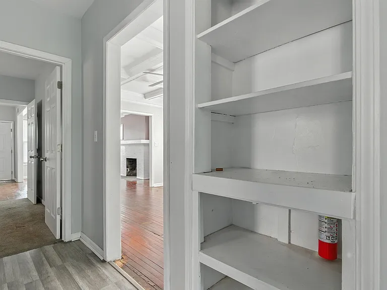 1595 W Grand Blvd — Photo 13