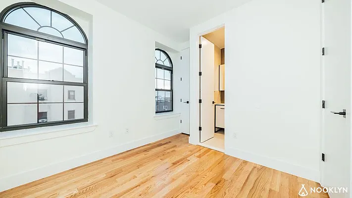 Rented by Nooklyn NYC LLC | media 19