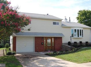 1103 Flamingo Dr, Halethorpe, MD 21227