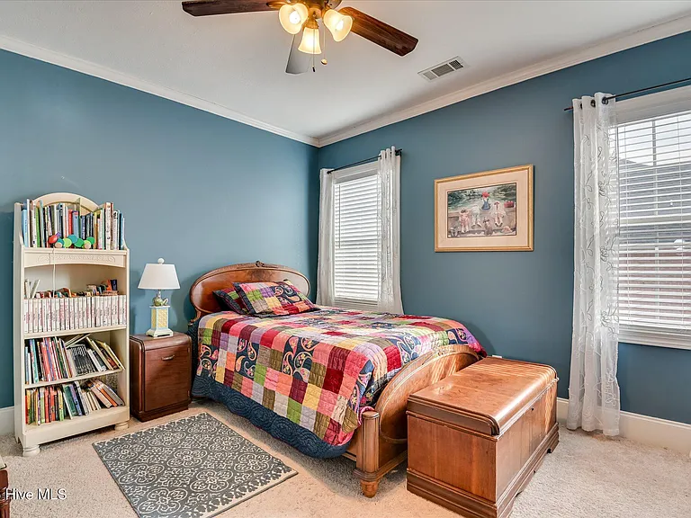 1622 Jamestown Ave — Photo 40