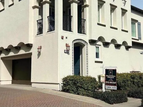 554 Dovecote Ln Unit 2, Livermore, CA 94551