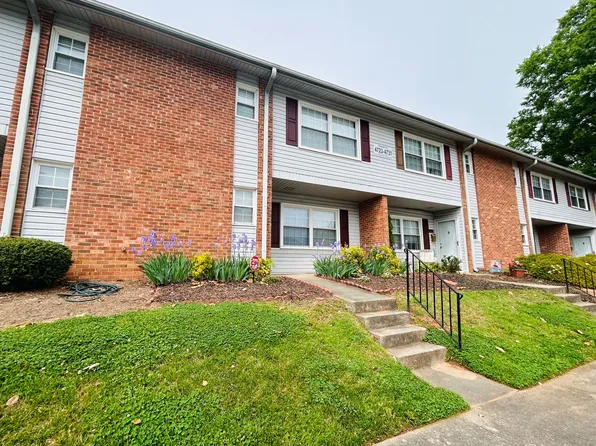 4725 Tower Rd, Greensboro, NC 27410