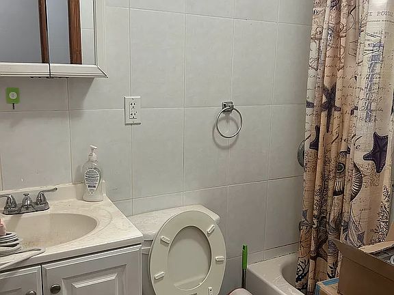5th image of 327 50th St #2