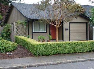 230 Lincoln St, Healdsburg, CA 95448