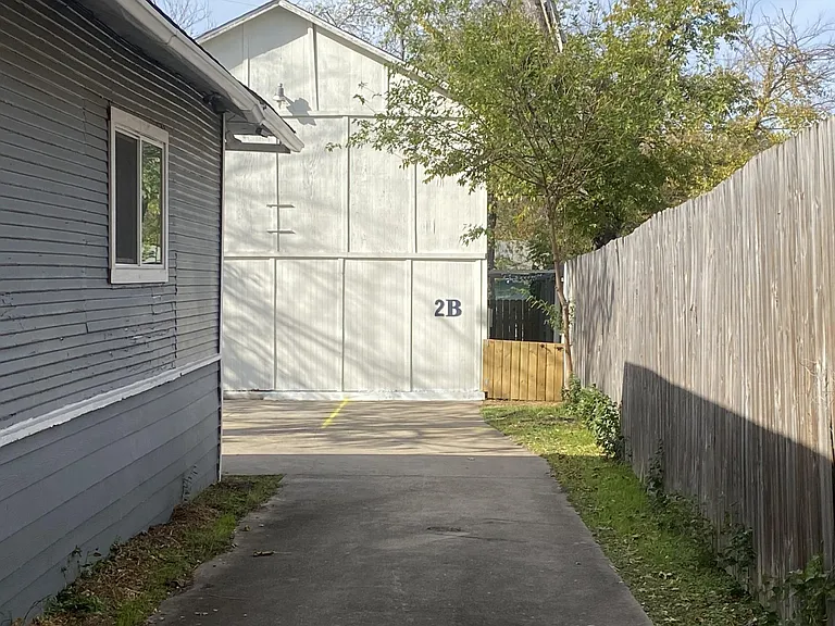 Private, Safe, Off the Street Parking

Down the drive way