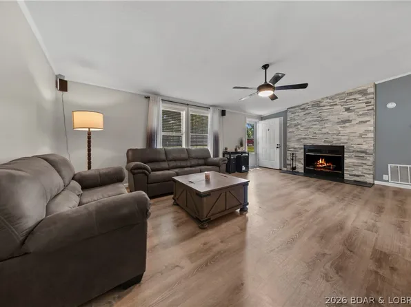 4571 Deer Run Dr, Osage Beach, MO 65065