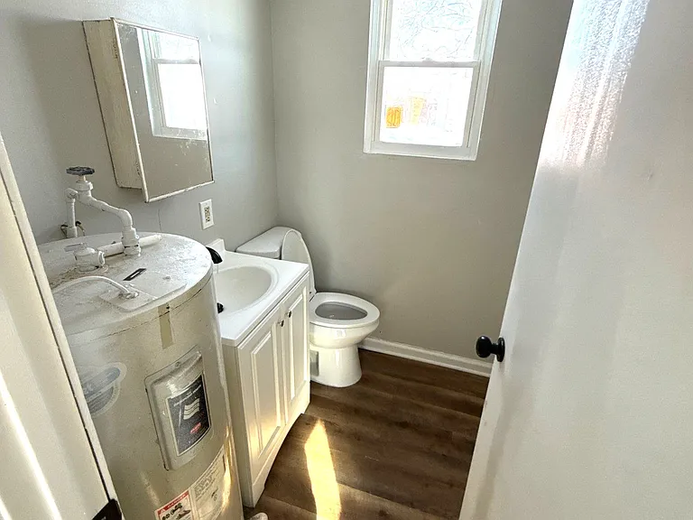 418 S Washington Ave — Photo 9