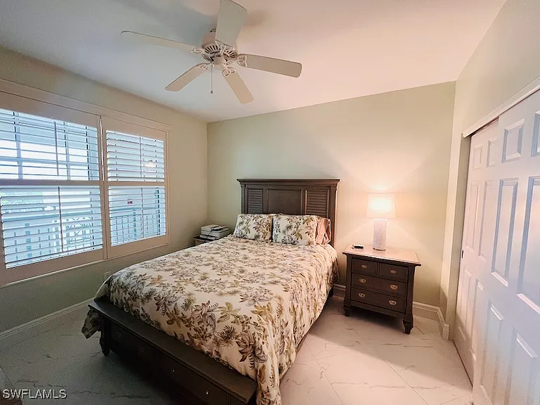 425 Cove Tower Dr #902 — Photo 12