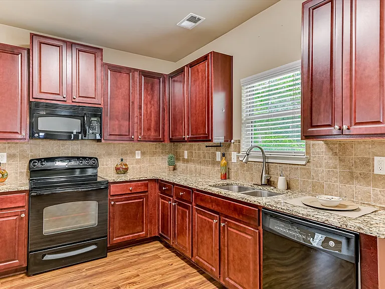 2073 Willhaven Dr — Photo 31
