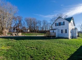 23 Prospect St, Tiverton, RI 02878