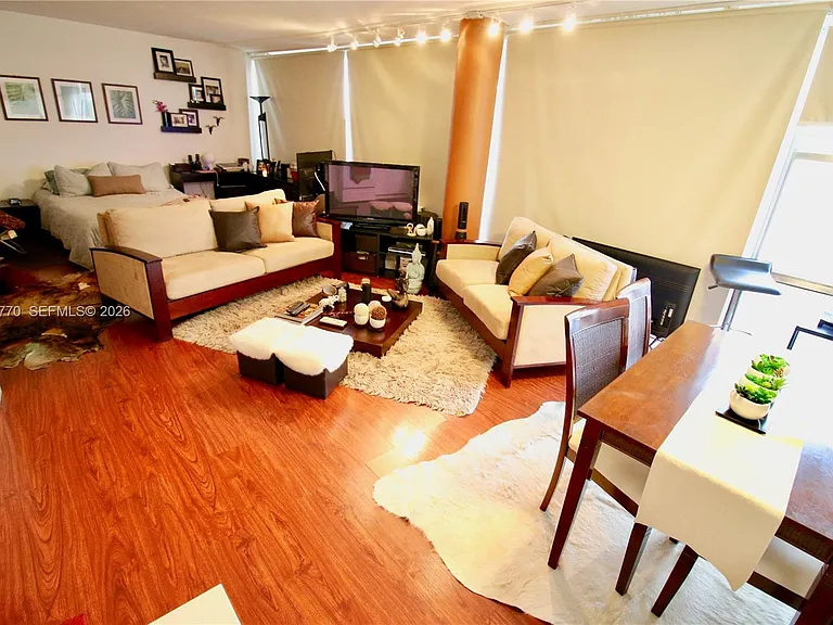 900 Bay Dr #215 — Photo 11