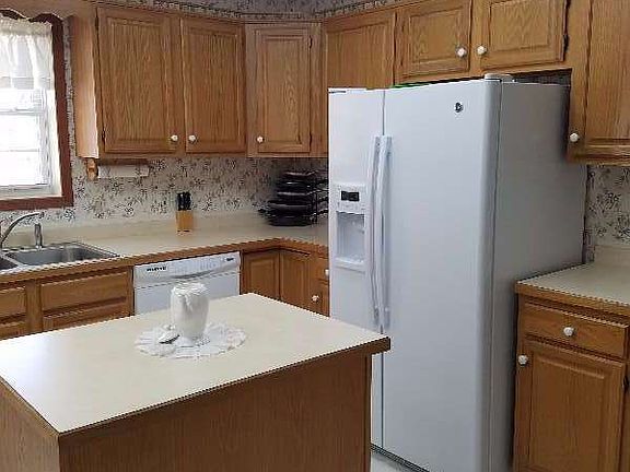 5th image of 8 Orville Way