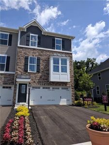 112 Cole Dr, Mc Kees Rocks, PA, 15136