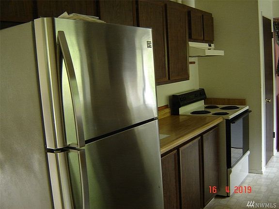5th image of 20215 5th Ave S