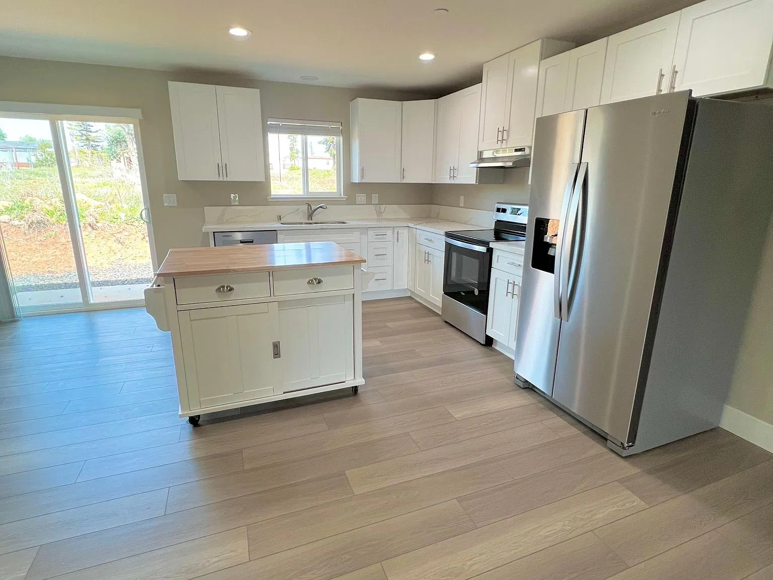 3 bed, 1280 sqft, $1,795 — Photo 4