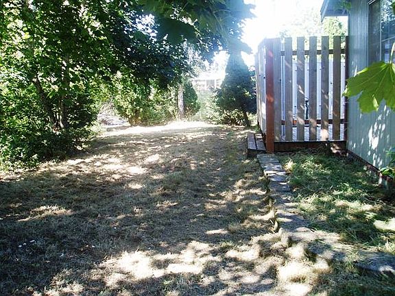 2nd image of 11810 155th Street Ct E