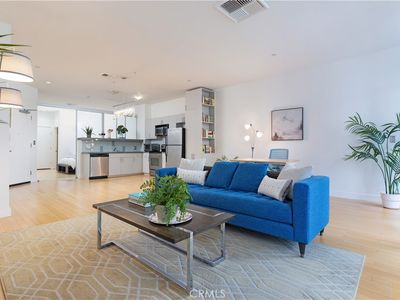 3810 Wilshire Blvd APT 802, Los Angeles, CA, 90010