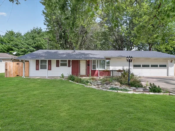 733 Hanover Dr, New Whiteland, IN 46184