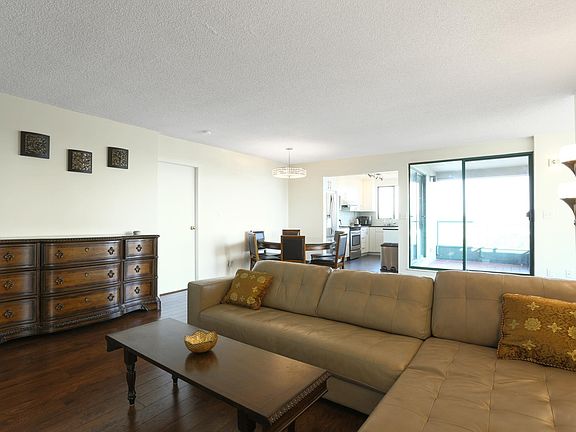 2nd image of 420 Carnarvon St Penthouse 1