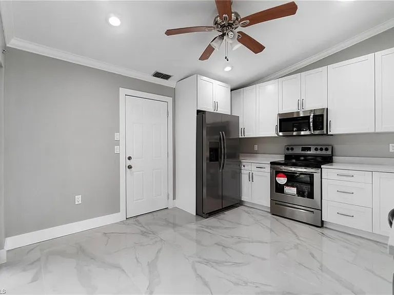 17754 Grande Bayou Ct — Photo 14