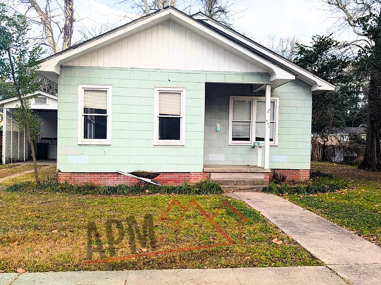 403 K St — Photo 1