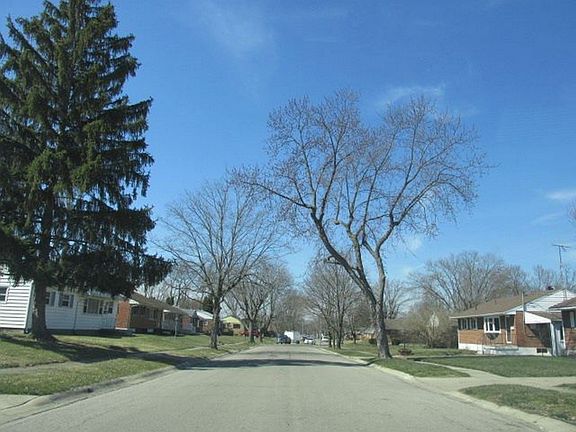 4th image of 1313 Lindsey Ave