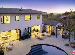 4301 Cromwell Ave, Los Angeles, CA 90027