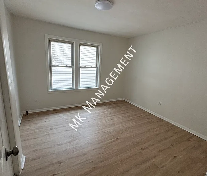 513 N Irving Ave — Photo 11