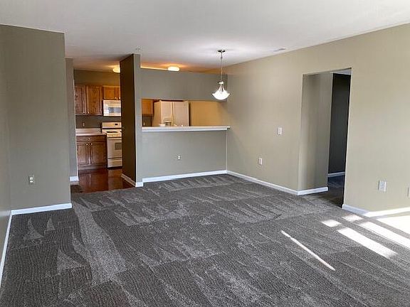 2nd image of 1056 Joyce Ln