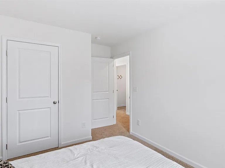 8685 Leeanna Brooke Ln — Photo 15