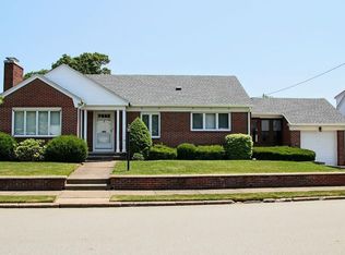 51 Beverly Ann Dr, North Providence, RI 02911