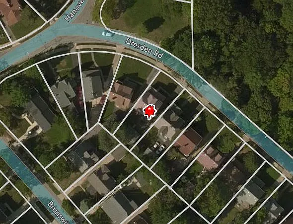 908 Dresden Rd photo 1