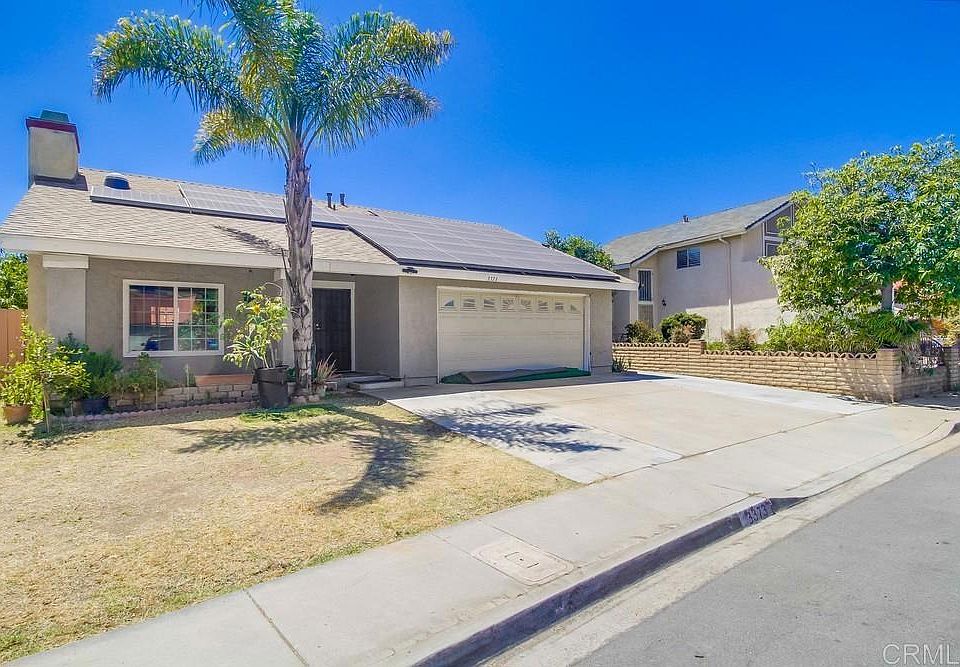1st image of 3373 Clavelita St