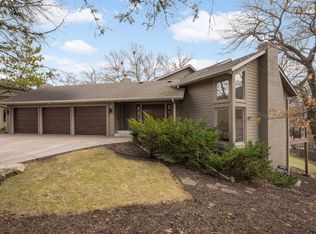 5847 Long Brake Trl, Edina, MN 55439