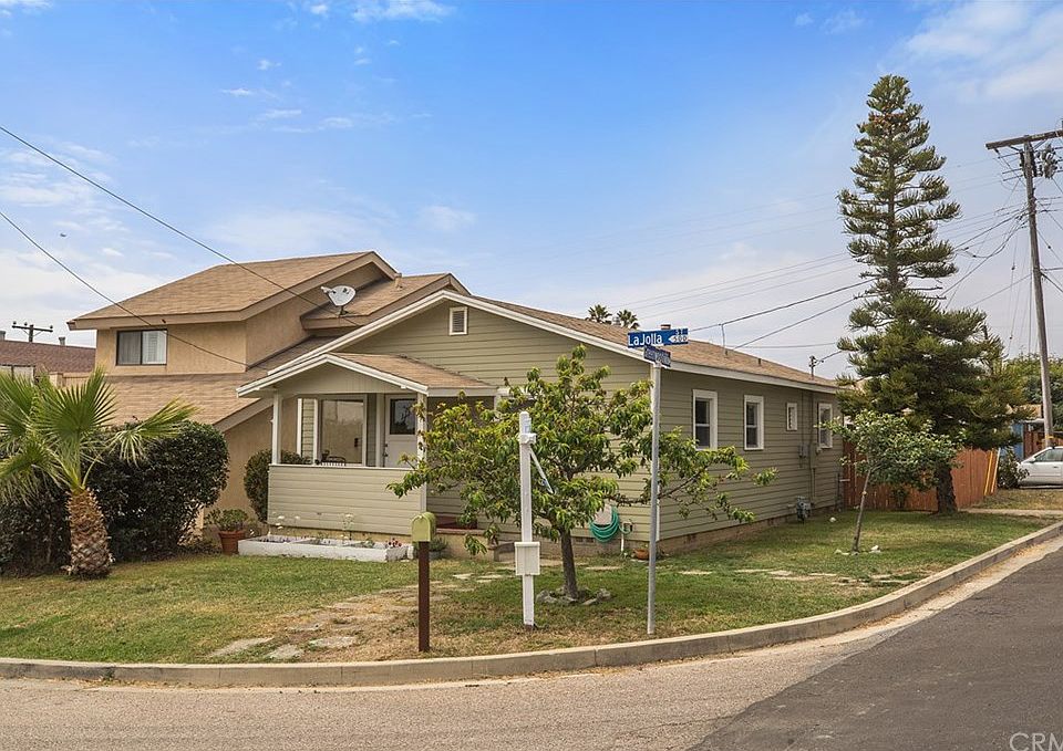 1st image of 561 La Jolla St