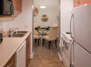 Hillsboro House, Winnipeg, MB R3G 3E8