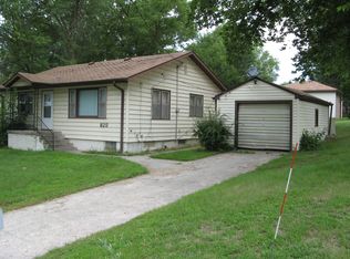820 E Willow St, West Point, NE 68788