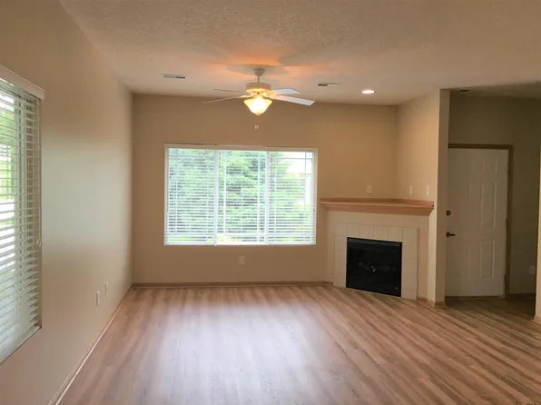 8601 Westown Pkwy, West Des Moines, IA