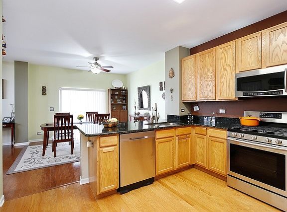 3rd image of 749 Dillon Ct
