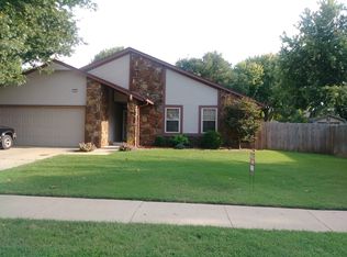 513 W Quanah St, Broken Arrow, OK 74011