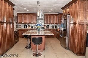 3rd image of 3991 Emerson Ave