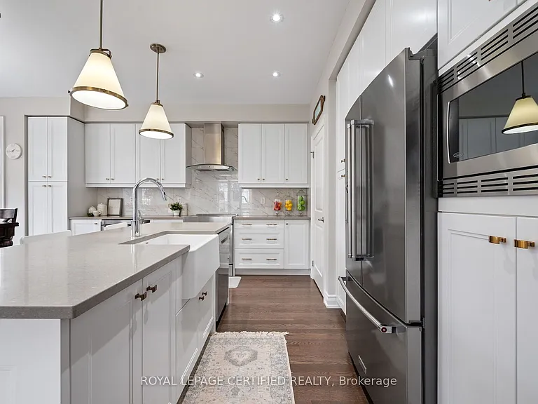 1285 Raspberry Ter — Photo 16