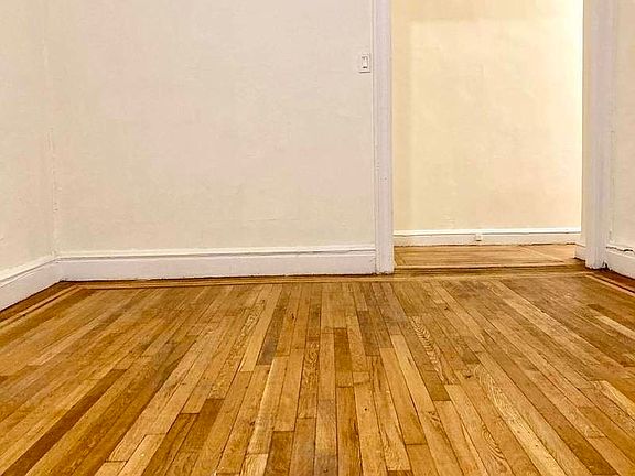 2nd image of 1475 Taylor Ave #6