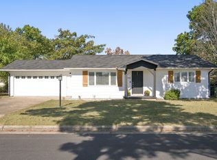 1811 Neihardt Avenue, Branson, MO 65616