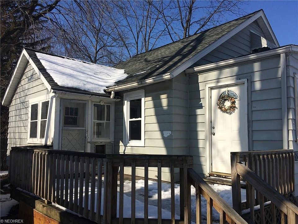 1st image of 525 N Street Clair St