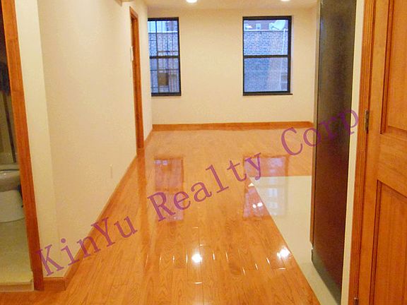 4th image of 34 E Broadway APT 4